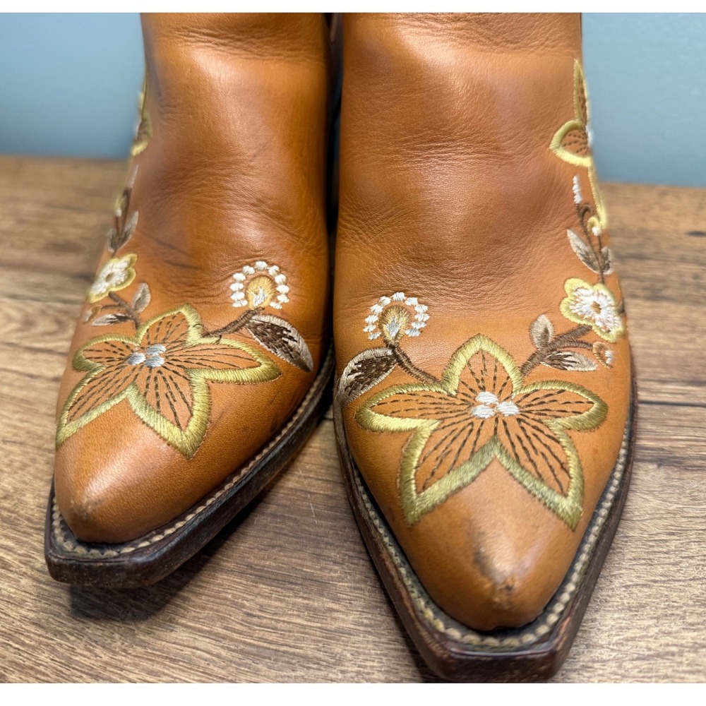 Caborca Tan Leather Floral Embroidered Western Ankle Boots Boho Pointed Toe 7B - Picture 5 of 11